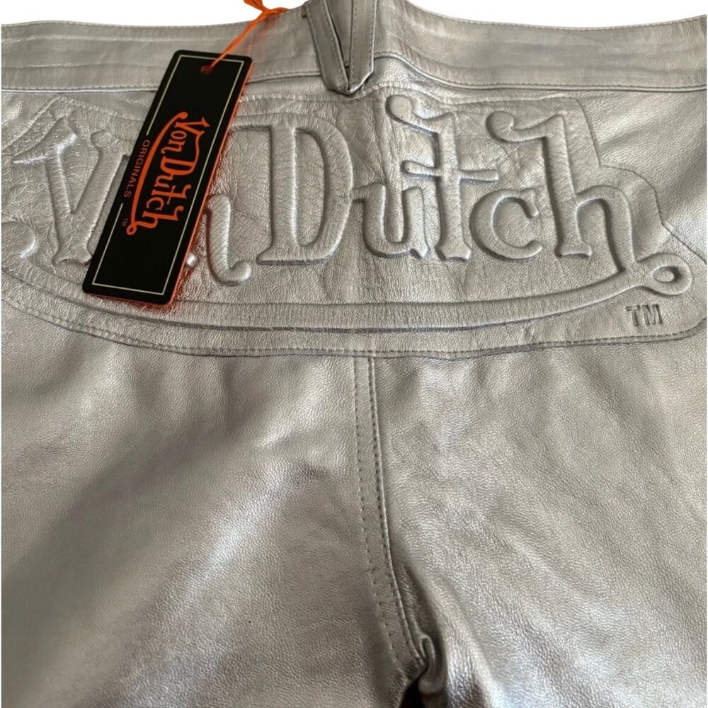Von Dutch Metallic Silver 100% Leather Shorts Embossed Logo L NWT - Picture 7 of 7